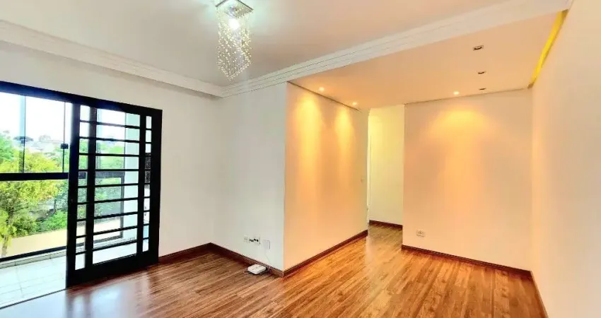 Apartamento 3 quartos (1 suíte) mobiliado e com garagem.