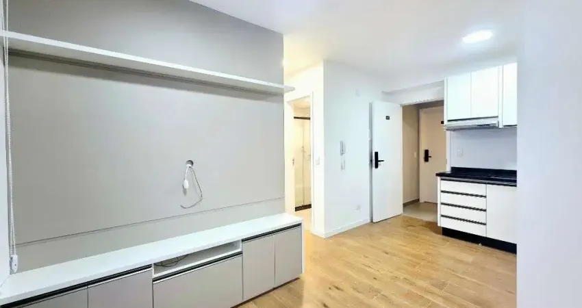 1ª locação, Um quarto + escritório. Apartamento bem mobiliado para locação