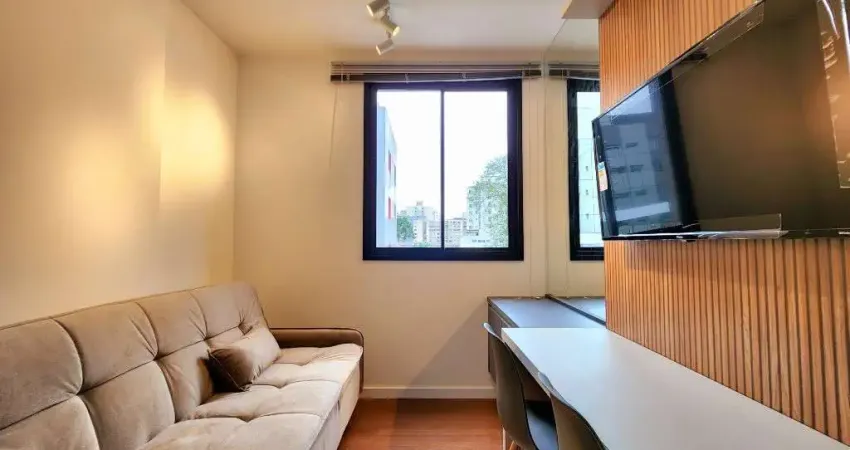 Apartamento 1 quarto com ar condicionado, muito bem mobiliado e com internet