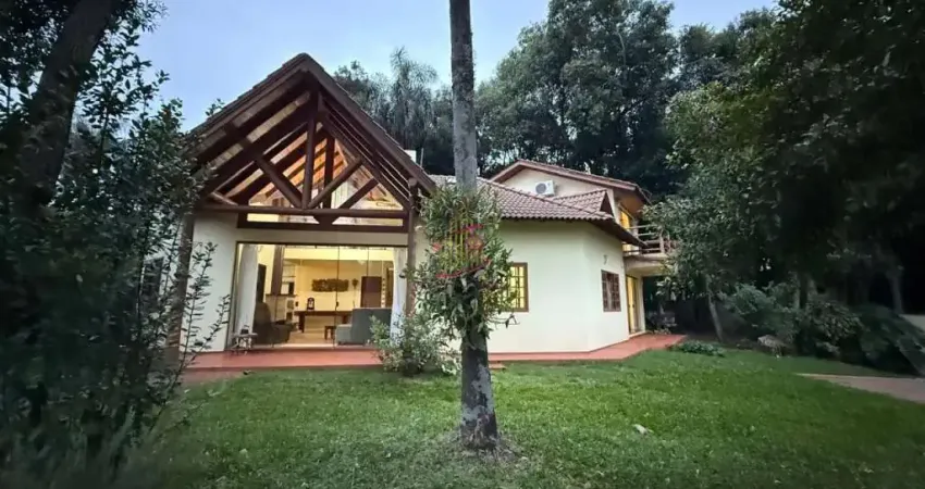PORTAL DO VALE : SOBRADO EM CONDOMÍNIO /CASA DE CAMPO  - CA692