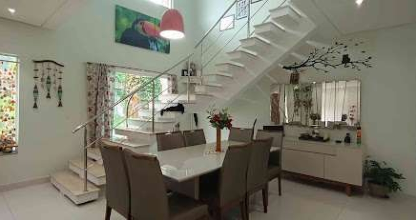 Casa com 6 dormitórios à venda, 379 m² por R$ 1.835.000,00 - Praia do Pernambuco - Guarujá/SP