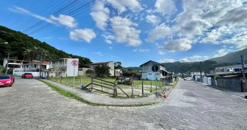 Terreno à venda em Fundos, Biguaçu 