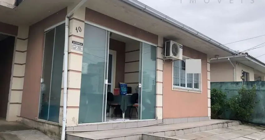Casa com 2 quartos à venda no Areias, São José 