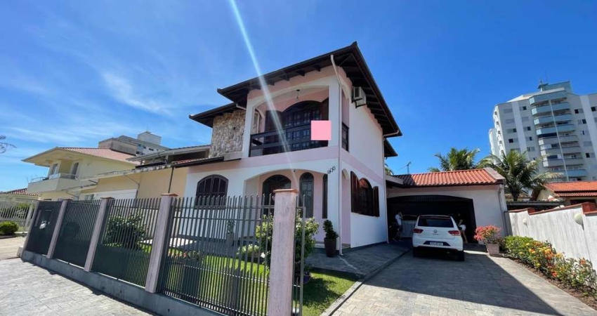 Casa com 3 quartos à venda no Centro, Biguaçu 