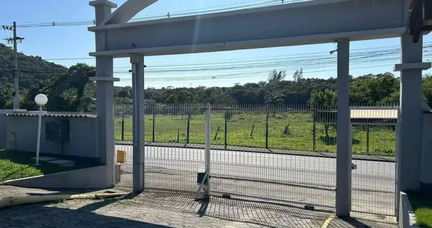 Casa com 2 quartos à venda no Forquilhinhas, São José 