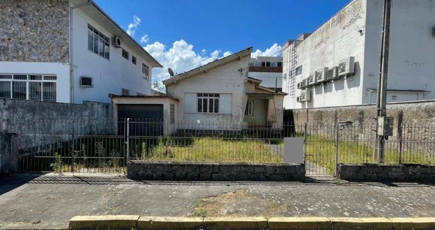Casa no Centro  -  Biguaçu