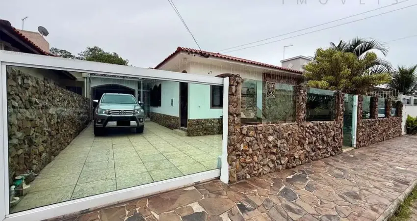 Casa com 3 quartos à venda em Rio Caveiras, Biguaçu 
