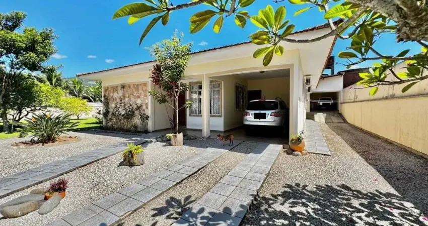 Casa com 4 quartos à venda em Rio Caveiras, Biguaçu 