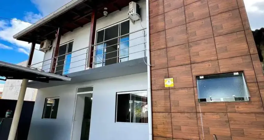 Casa em Forquilhas  -  São José