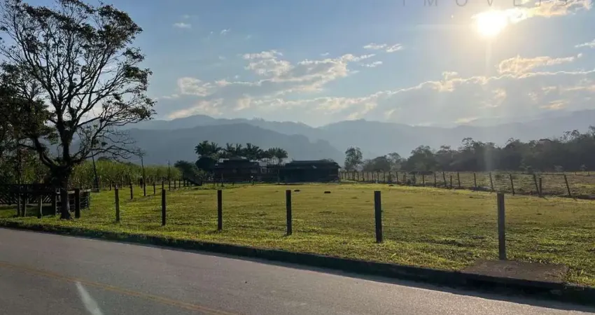 Chácara / sítio com 2 quartos à venda no Três Riachos, Biguaçu 