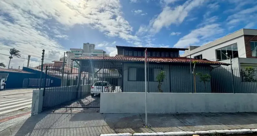 Casa com 4 quartos à venda no Estreito, Florianópolis