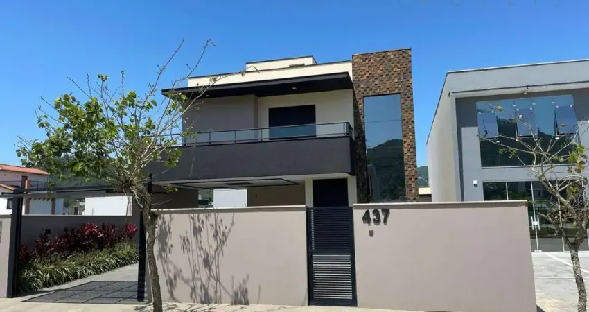 Casa com 3 quartos para alugar em Deltaville, Biguaçu