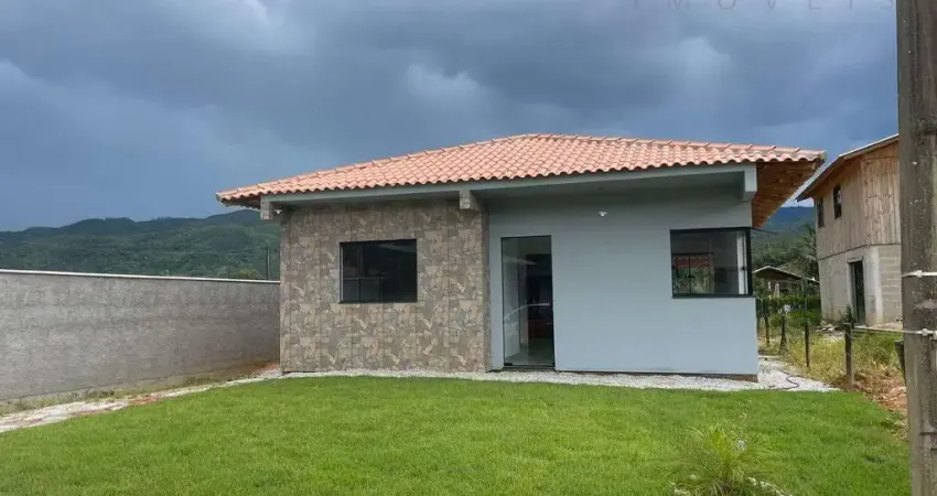 Casa com 2 quartos para alugar em Canudos, Biguaçu