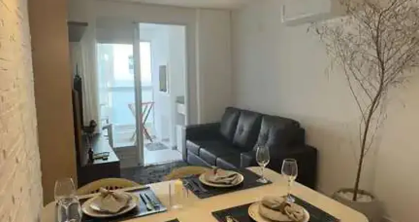 Apartamento Mobiliado e Decorado - 02 dormitórios