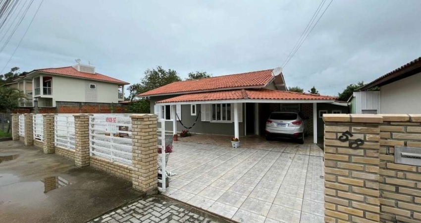 Casa à venda no São João do Rio Vermelho, Florianópolis 
