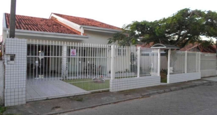 Casa com 4 quartos à venda no Ingleses do Rio Vermelho, Florianópolis 