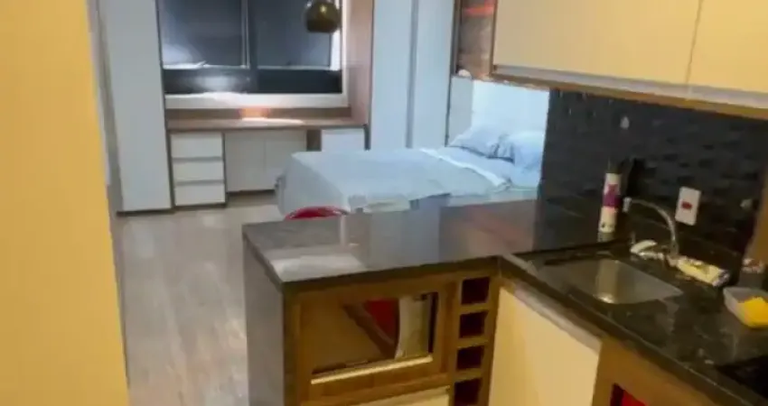 Studio 100% mobiliado condomínio selenita bethaville barueri