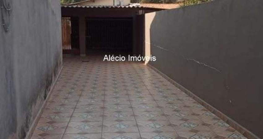 Casa com 2 dormitórios para alugar, 101 m² por R$ 1.950,00 - Engordadouro - Jundiaí/SP