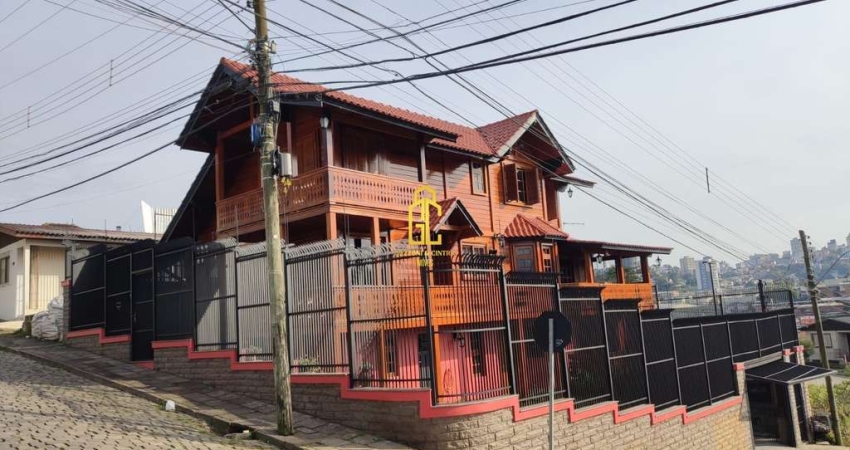 Casa à venda no bairro Salgado Filho - Caxias do Sul/RS