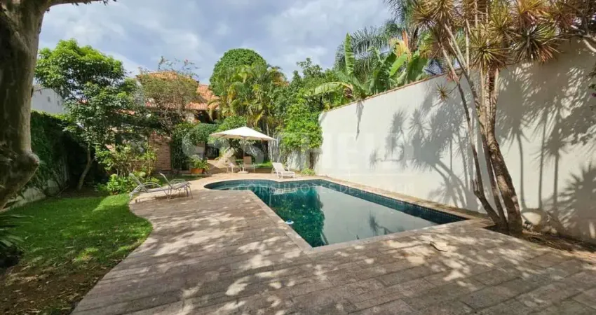 Casa com piscina 5 dormitórios, sendo 4 suites, 5 vagas, 582 m2