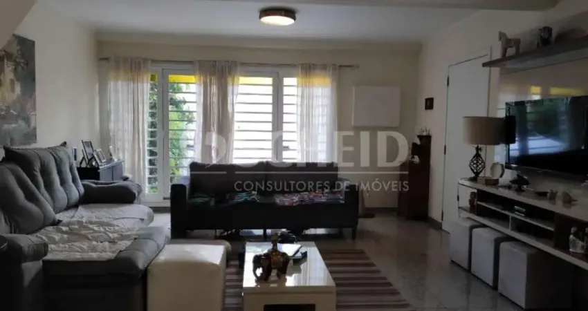 Casa de Vila fechada com portão automático no Brooklin!