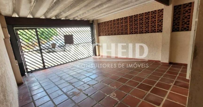 Casa com 3 quartos à venda na Rua Antônio de Oliveira Gago, --, Campo Grande, São Paulo