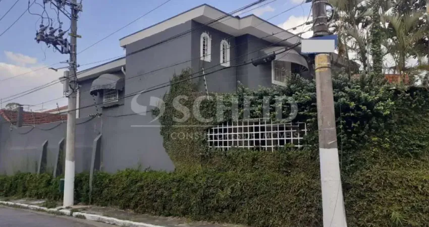Sobrado - Granja Julieta  com 3 quartos sendo 1 suite 2 vagas de garagem.
