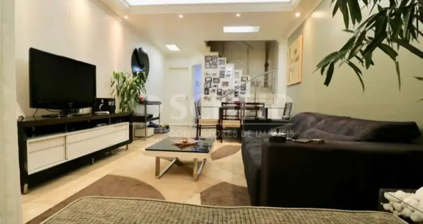 Sobrado em condomínio com 3 dormitórios, 1 suite , 2 vagas cobertas em 114 m²