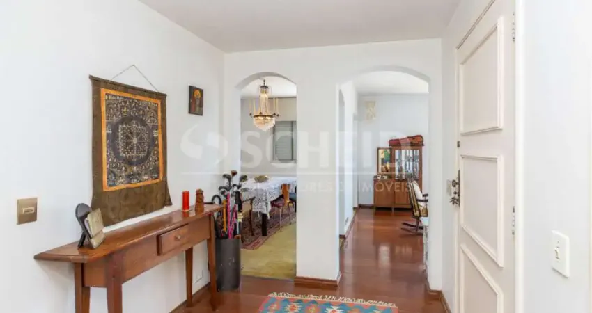 Aconchegante apartamento de 175 m² com 3 Dormitórios e ampla sala de estar