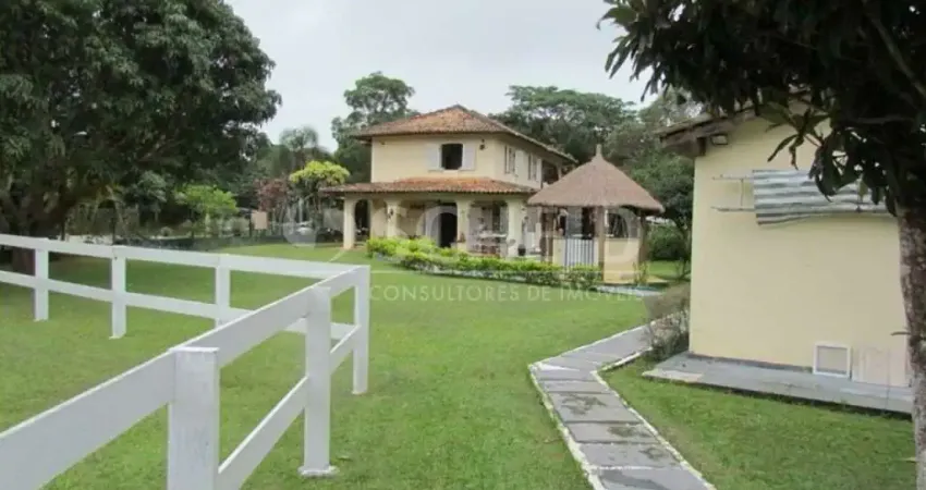 2 casas em condomínio no jd.das palmeiras, 5 salas, 5 dormitórios, semi-mobiliado .