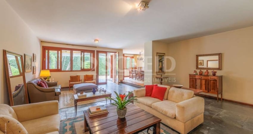 Sobrado à venda Chácara Monte Alegre, sendo 4 dormitórios e 4 suítes