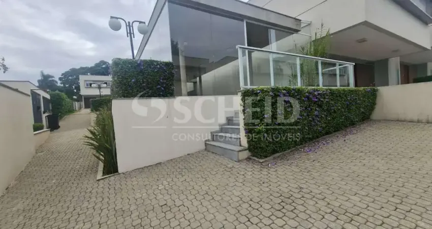 Casa em condomínio no bairro de interlagos, conhecido como bolsão de interlagos