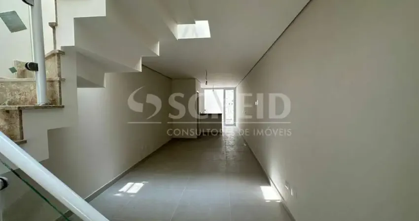 Sobrado em Campo Grande, novo, 3 dormitórios sendo 3 suites, sala, cozinha, 2 banheiros e 2 vagas.