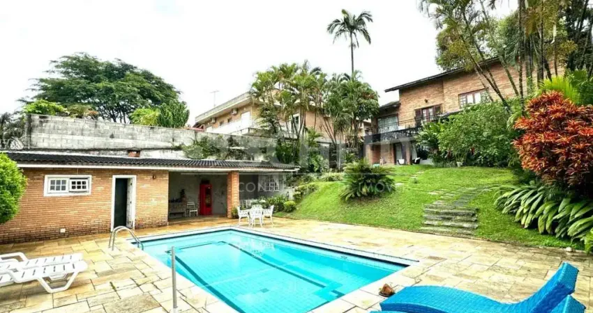 Casa com 5 quartos para alugar na Rua Robélia, --, Jardim Prudência, São Paulo
