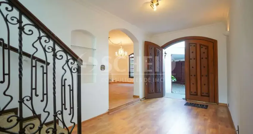 Casa à venda no brooklin com 4 quartos - suíte - 3 vagas - rua tranquila com segurança