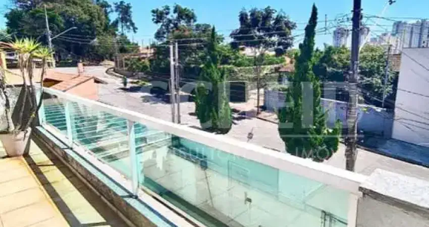 Casa com 3 quartos para alugar na Rua Professor Egas Moniz, --, Jardim Londrina, São Paulo