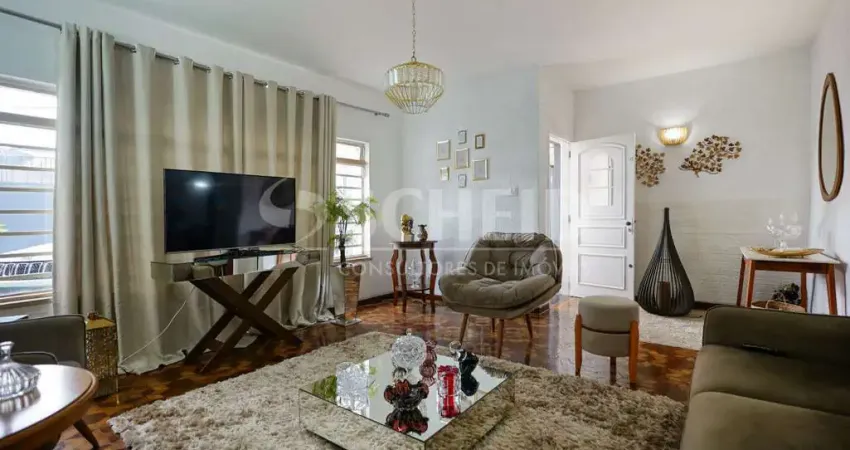 Casa Sobrado no Brooklin com 3quartos sendo 1suíte com 2 vagas de garagem, 200,00m² total/terreno.