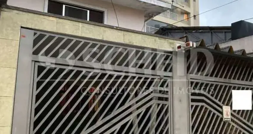 Casa sobrado a venda, 3 dormitórios, 3 banheiros no Campo Grande