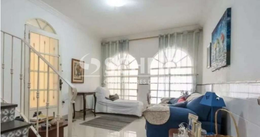 Casa à venda com 4 suítes, 2 vagas, 5 banheiros, quintal, churrasqueira