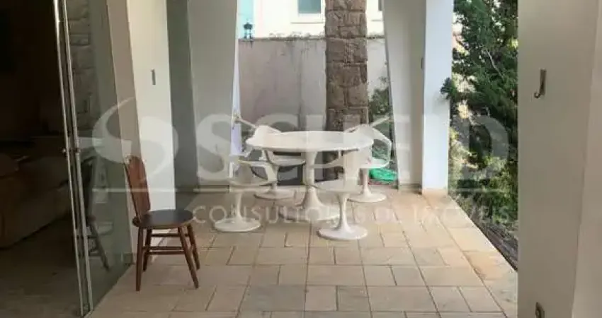 Casa com 4 quartos para alugar na Rua Maestro Eduardo de Guarnieri, --, Interlagos, São Paulo