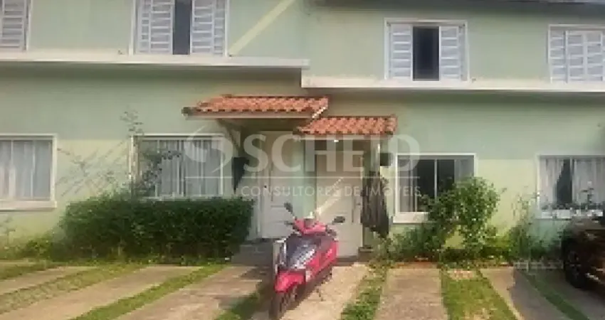 Casa a venda em condomínio fechado, 110m², 3 suítes e 2 vagas.