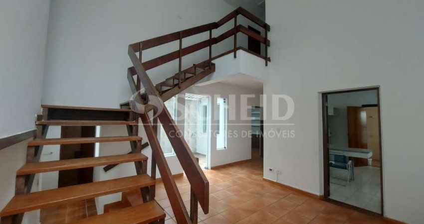 Casa com 275m² no Morumbi, 4 quartos, 1 suíte, 4 vagas cobertas, próximo ao Colégio Porto Seguro