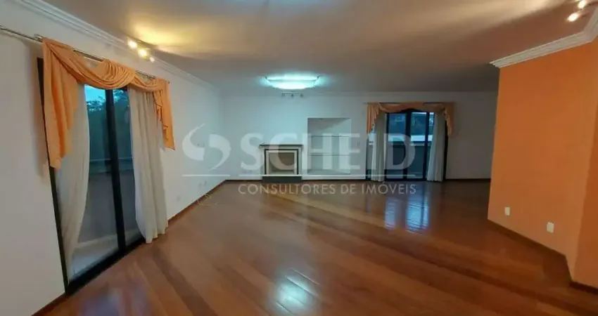 Apartamento à Venda no Morumbi, 240m², 4 suítes, churrasqueira à carvão, 4 vagas e depósito
