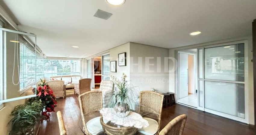 Campo Belo Apartamento de Luxo com 3 Suítes, Mobiliado e Equipado