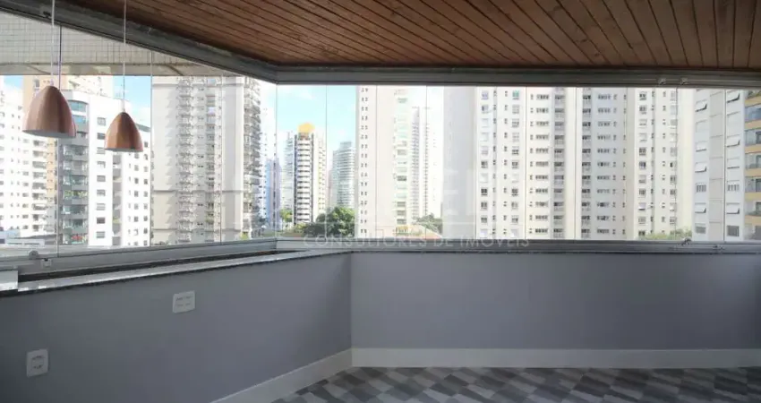 Apoartamento à venda no Golden Park, Moema. 244 m². 3 suítes, 4 vagas