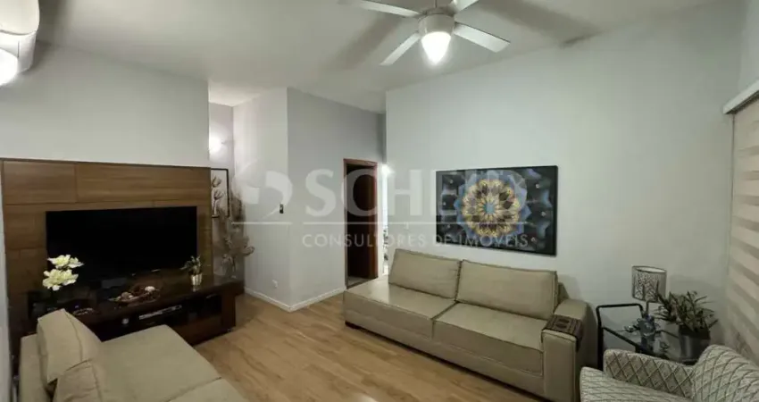 Casa térrea com frente para duas ruas - 3 dorms - 1 suíte - 3 vagas