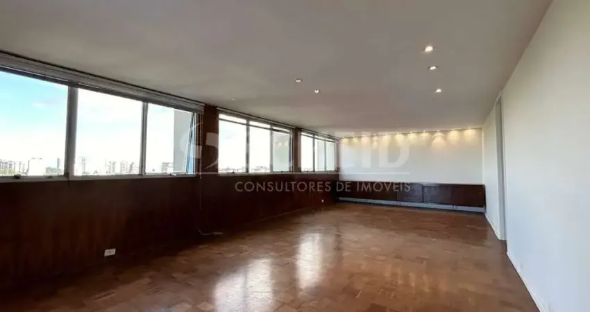 Apartamento com 3 suítes e vista livre no Alto da Boa Vista