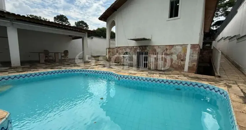 CASA TÉRREA NO JARDIM MARAJORA -  3 DORMS - 3 SUÍTES - 6 VAGAS - PISCINA