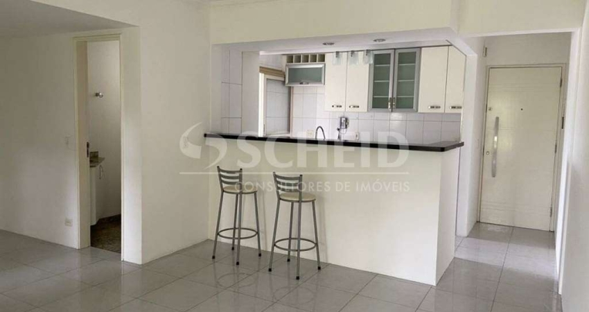 Lindo Apartamento para Locação  3 Dormitórios (1 Suíte), 2 Vagas  Condomínio em Rua Fechada