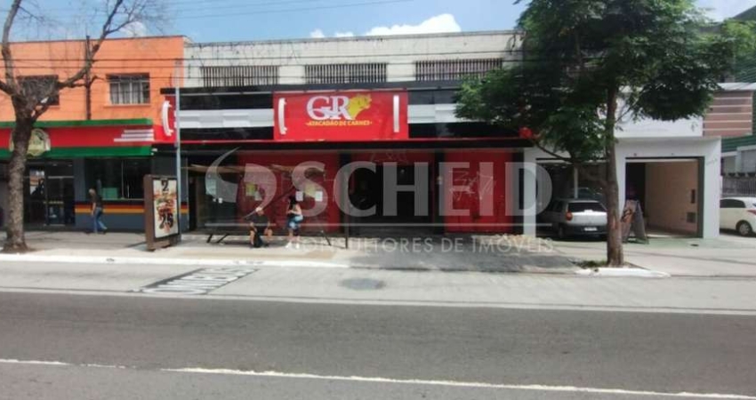 Salão comercial, Avenida Sabará, 574m², ao lado da Igreja do telhado verde.